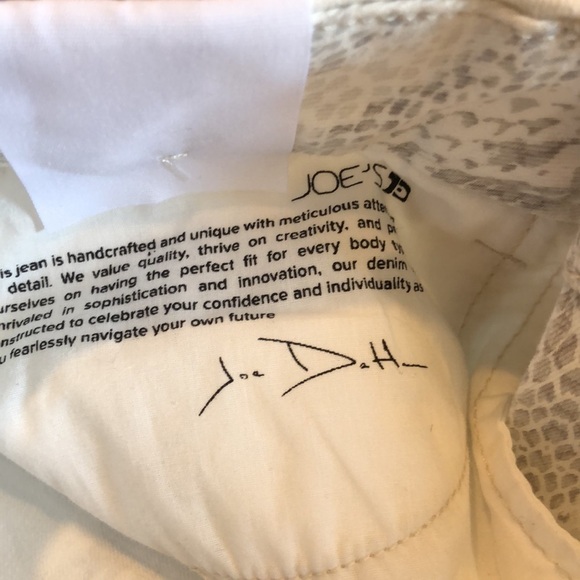 🌸New Joe’s Jeans White Snake Raw Hem Highwaist 26 - Picture 10 of 11